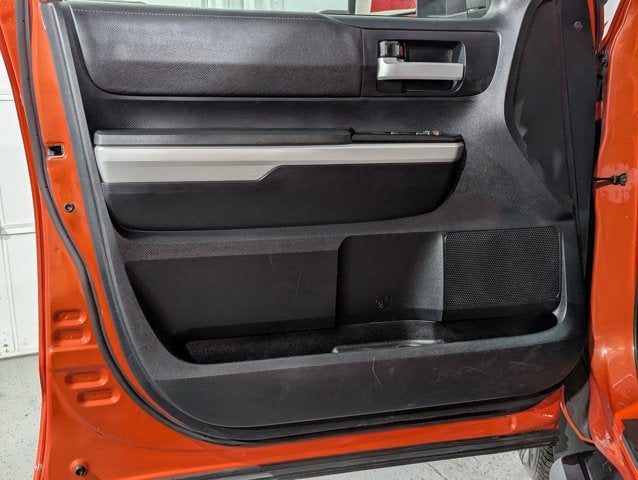 2018 Toyota Tundra 4WD 5.7L V8 Crew Max SR5