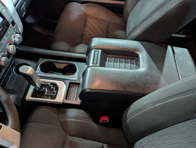 2018 Toyota Tundra 4WD 5.7L V8 Crew Max SR5