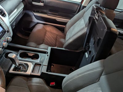 2018 Toyota Tundra 4WD 5.7L V8 Crew Max SR5