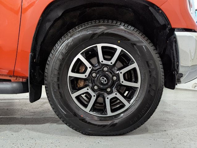 2018 Toyota Tundra 4WD 5.7L V8 Crew Max SR5