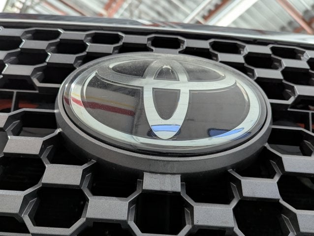 2018 Toyota Tundra 4WD 5.7L V8 Crew Max SR5