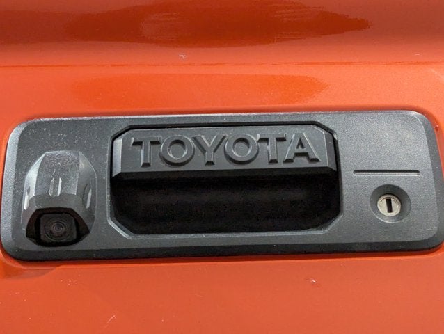 2018 Toyota Tundra 4WD 5.7L V8 Crew Max SR5