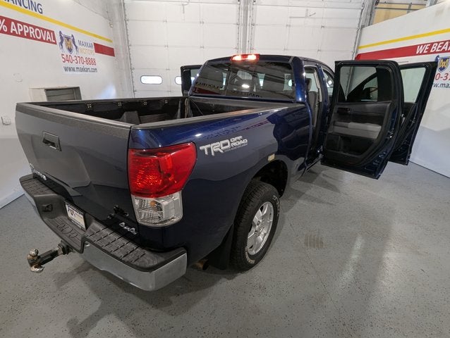 2013 Toyota Tundra 4WD Truck 4.6L 8 Cyl Double Cab 4.6L V8 6-Spd AT (Natl)