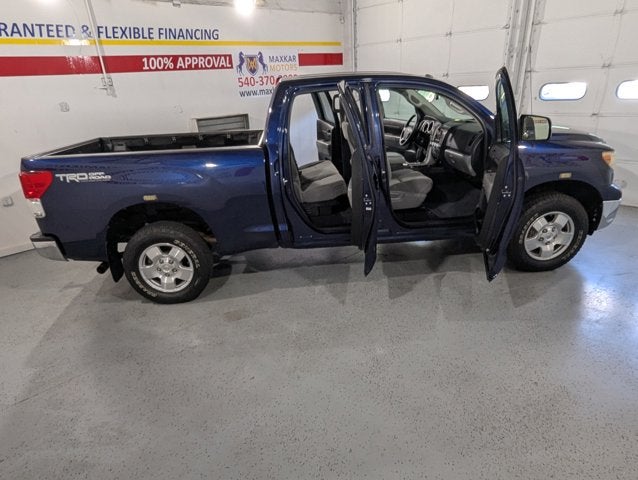 2013 Toyota Tundra 4WD Truck 4.6L 8 Cyl Double Cab 4.6L V8 6-Spd AT (Natl)