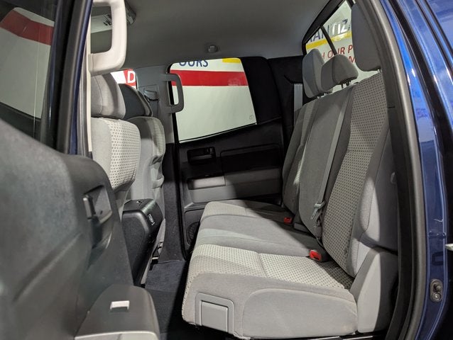 2013 Toyota Tundra 4WD Truck 4.6L 8 Cyl Double Cab 4.6L V8 6-Spd AT (Natl)