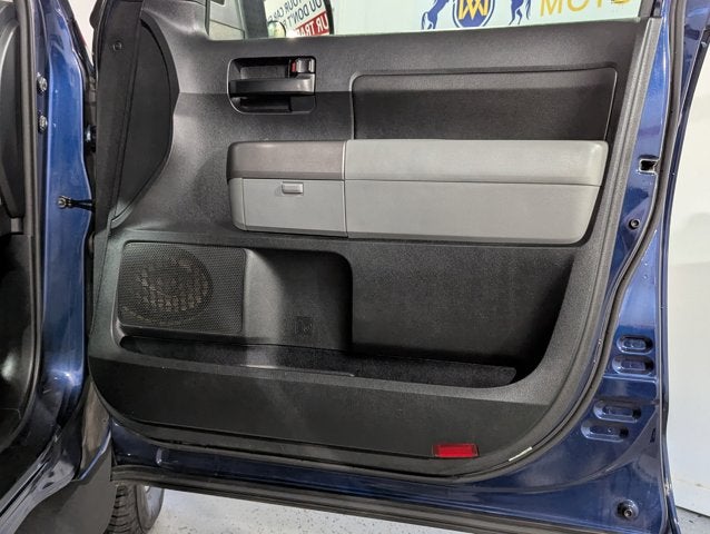 2013 Toyota Tundra 4WD Truck 4.6L 8 Cyl Double Cab 4.6L V8 6-Spd AT (Natl)