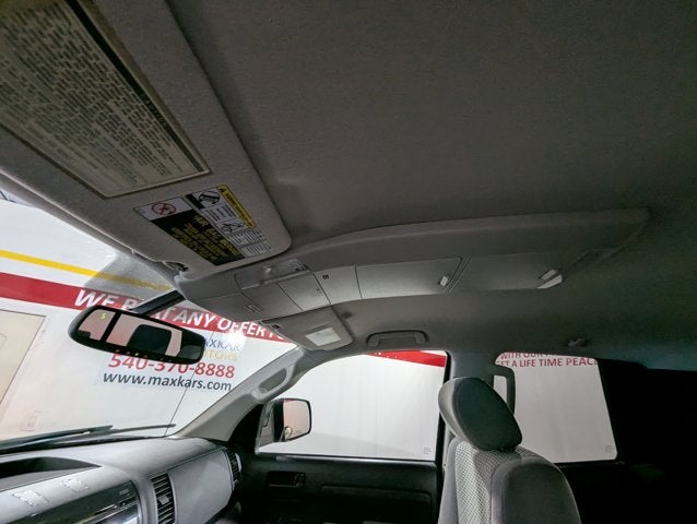 2013 Toyota Tundra 4WD Truck 4.6L 8 Cyl Double Cab 4.6L V8 6-Spd AT (Natl)