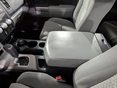 2013 Toyota Tundra 4WD Truck 4.6L 8 Cyl Double Cab 4.6L V8 6-Spd AT (Natl)