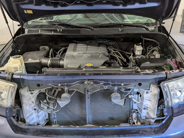 2013 Toyota Tundra 4WD Truck 4.6L 8 Cyl Double Cab 4.6L V8 6-Spd AT (Natl)