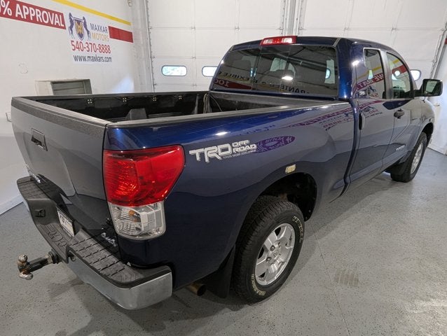 2013 Toyota Tundra 4WD Truck 4.6L 8 Cyl Double Cab 4.6L V8 6-Spd AT (Natl)