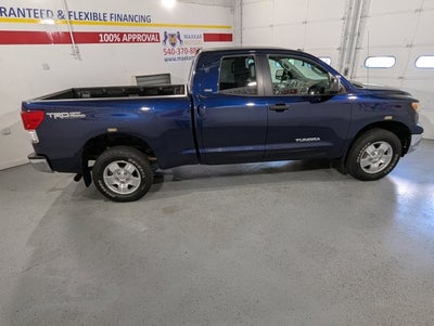 2013 Toyota Tundra 4WD Truck 4.6L 8 Cyl Double Cab 4.6L V8 6-Spd AT (Natl)