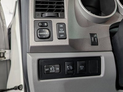 2012 Toyota Tundra 4WD Truck 5.7L 8 Cyl Double Cab 5.7L V8 6-Spd AT