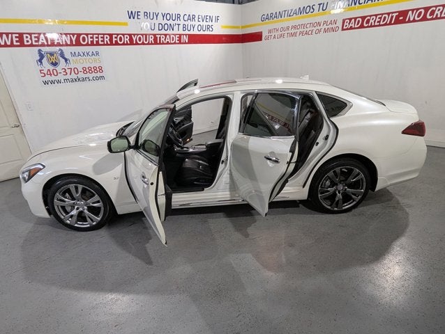 2016 INFINITI Q70L 4dr Sdn V6 AWD