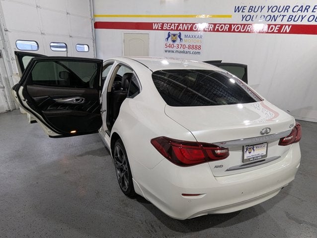 2016 INFINITI Q70L 4dr Sdn V6 AWD