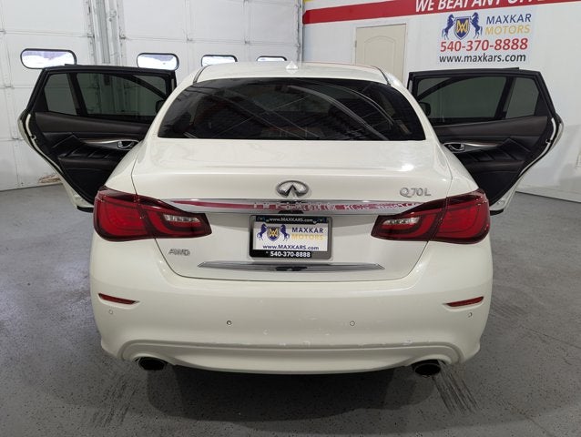 2016 INFINITI Q70L 4dr Sdn V6 AWD