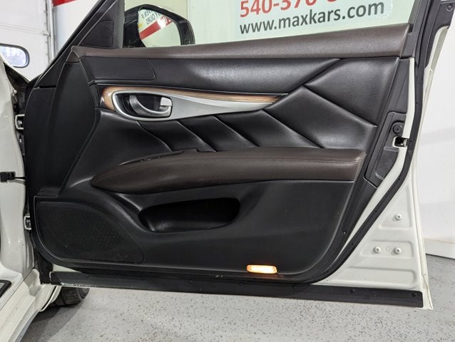 2016 INFINITI Q70L 4dr Sdn V6 AWD