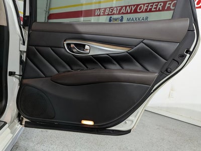 2016 INFINITI Q70L 4dr Sdn V6 AWD