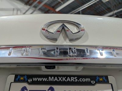 2016 INFINITI Q70L 4dr Sdn V6 AWD