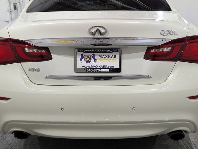 2016 INFINITI Q70L 4dr Sdn V6 AWD