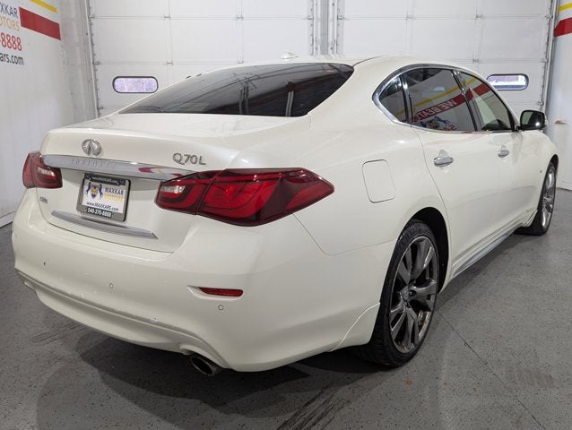 2016 INFINITI Q70L 4dr Sdn V6 AWD