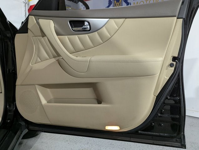 2017 INFINITI QX70 3.7L 6 Cyl AWD AWD