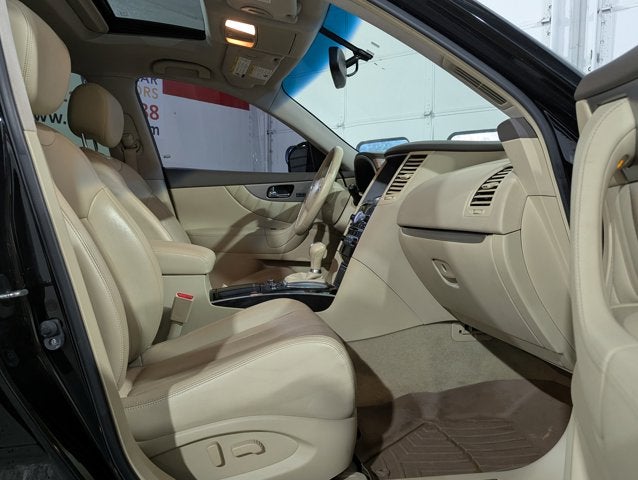 2017 INFINITI QX70 3.7L 6 Cyl AWD AWD