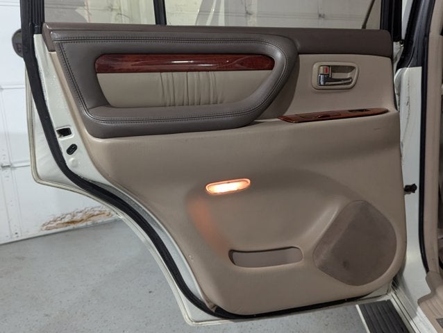 2001 Lexus LX 470 4dr SUV