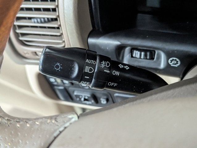 2001 Lexus LX 470 4dr SUV