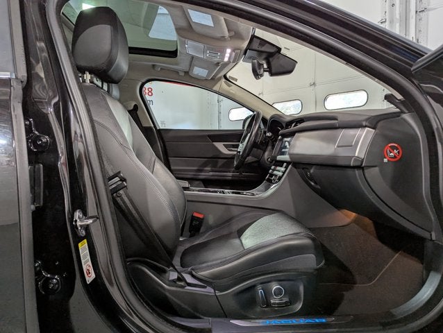 2019 Jaguar XF AWD Sedan 25t Prestige AWD