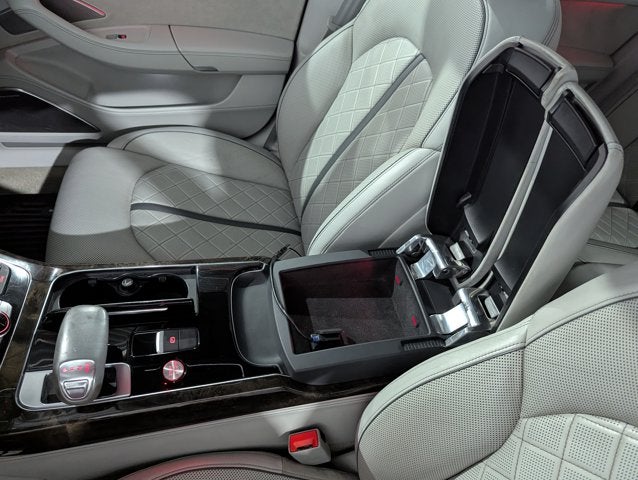 2015 Audi S8 4.0L V8 AWD 4dr Sdn